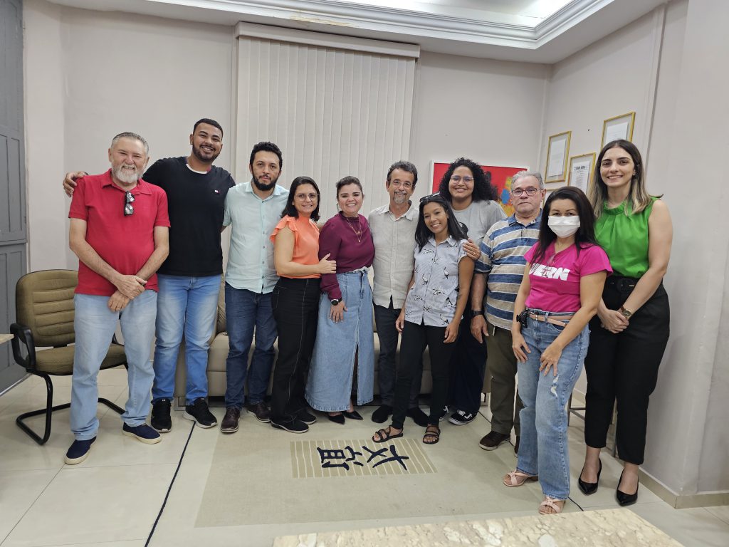 deputado-fernando-mineiro-visita-a-reitoria-da-uern-e-trata-do-projeto-de-recuperacao-do-aceu