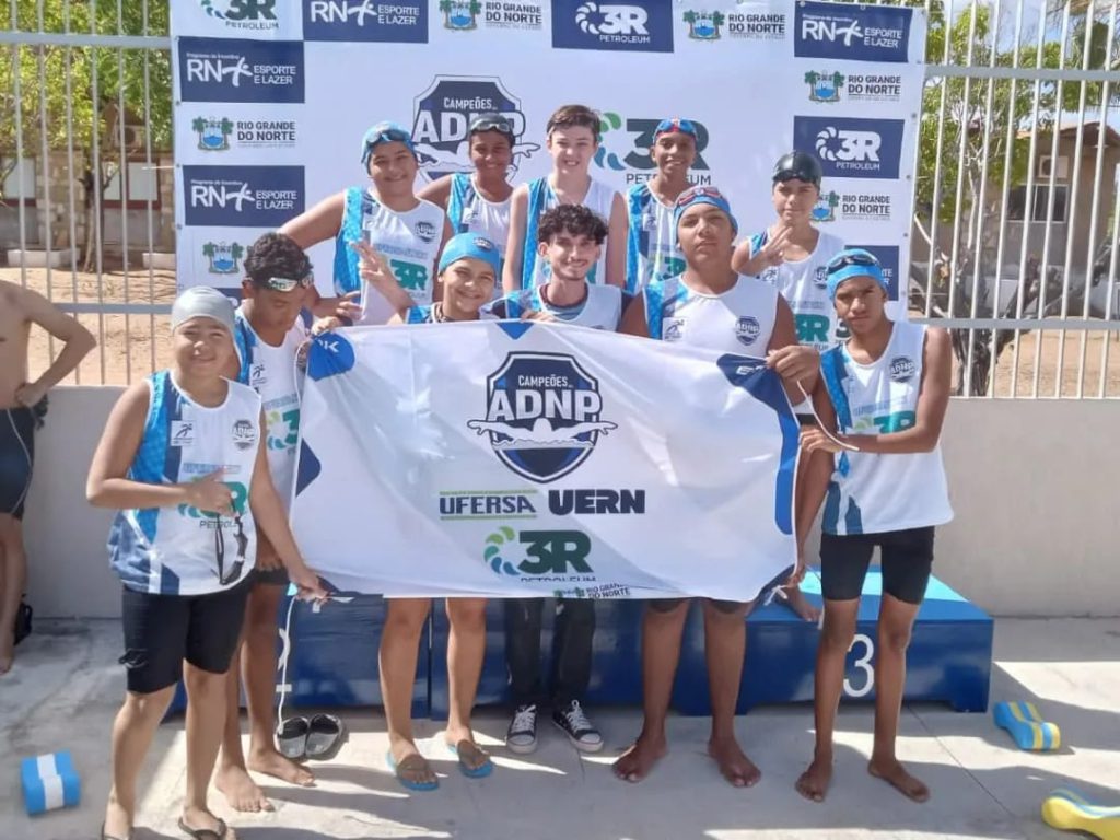 atletas-participam-da-ultima-fase-do-ii-campeonato-de-natacao-do-oeste-potiguar